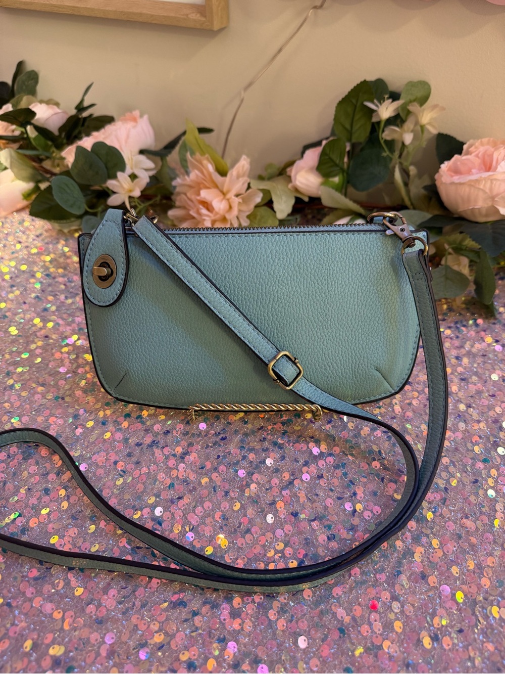 Women's Crossbody/Wristlet/Clutch Bag - Teal Blue Leatherette - Like New - Picture 3 of 10